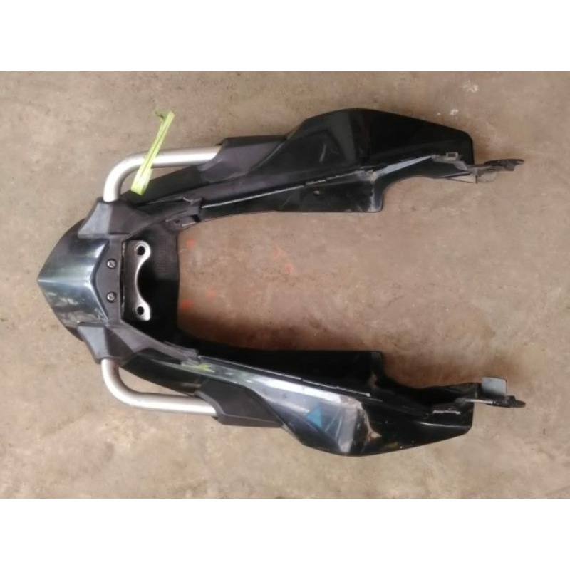 cover body yamaha byson original cover body belakang dek belakang yamaha byson karbu