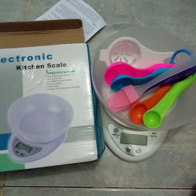 Timbangan Mangkok Super Promo (timbangan + Sendok Takar + Kuas + Pemisah Kuning Telur + Spatula)