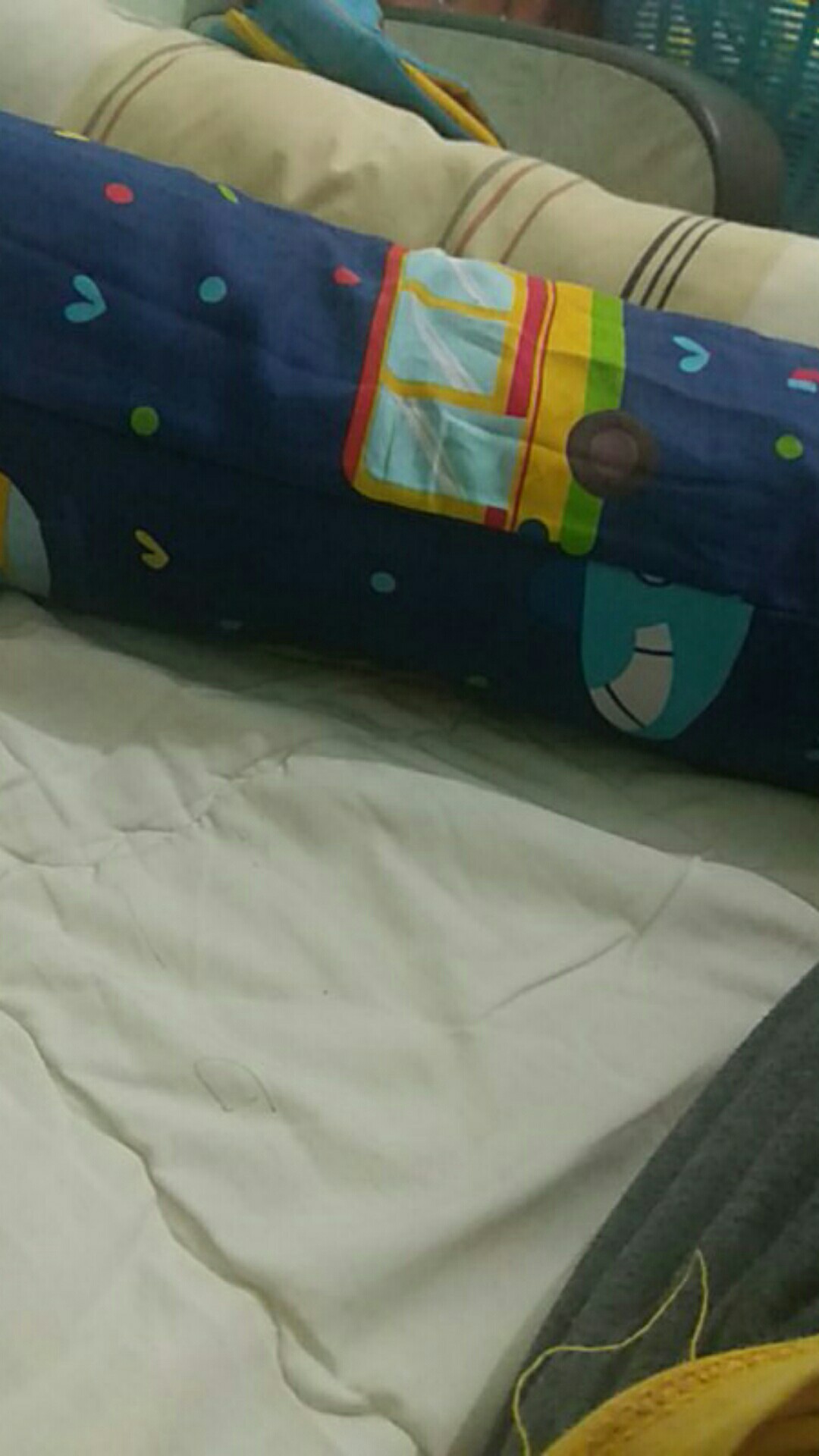 Sarung Bantal Anak / Sarung Guling Anak Karakter