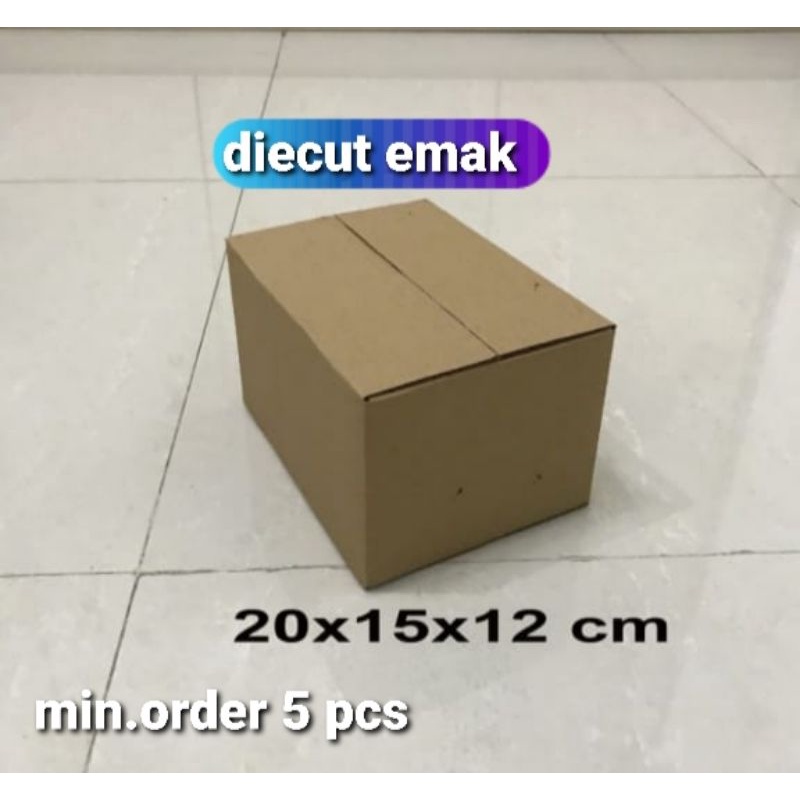 

Kardus / box / uk. 20x15x12 cm /;karton packing polos baru ST