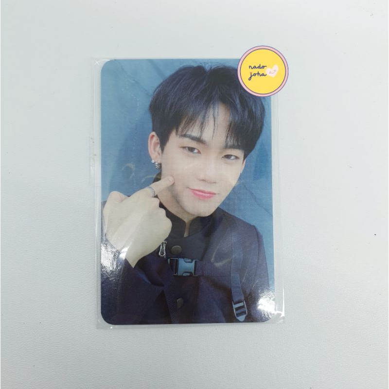 [Ready Stock] Treasure Hyunsuk Tusuk Pipi Photo Card PO Benefit Ktown4u