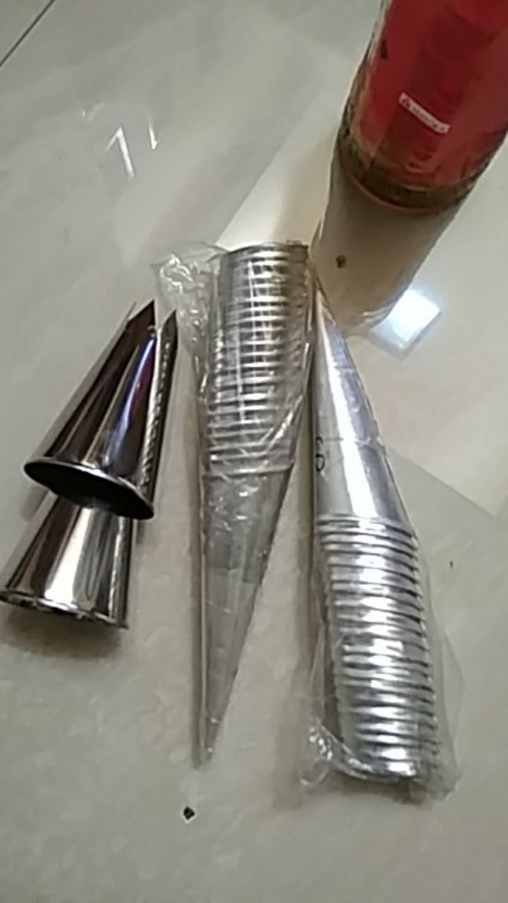 Cetakan Kue Horn Cumcum /1 Pak Isi 20 Pcs(ukuran S)