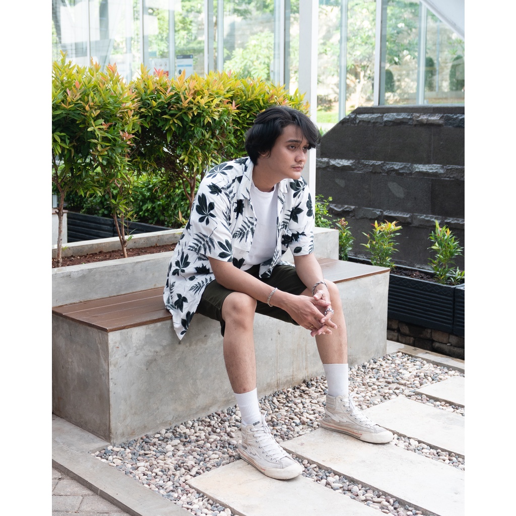 Gizmo Celana Chino Pendek Hijau Army