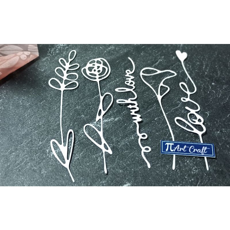 

Flower Heart - Dies cut / cut dies Dekorasi DIY Scrapbook / Vintage Journal / Bullet Journal / Craft