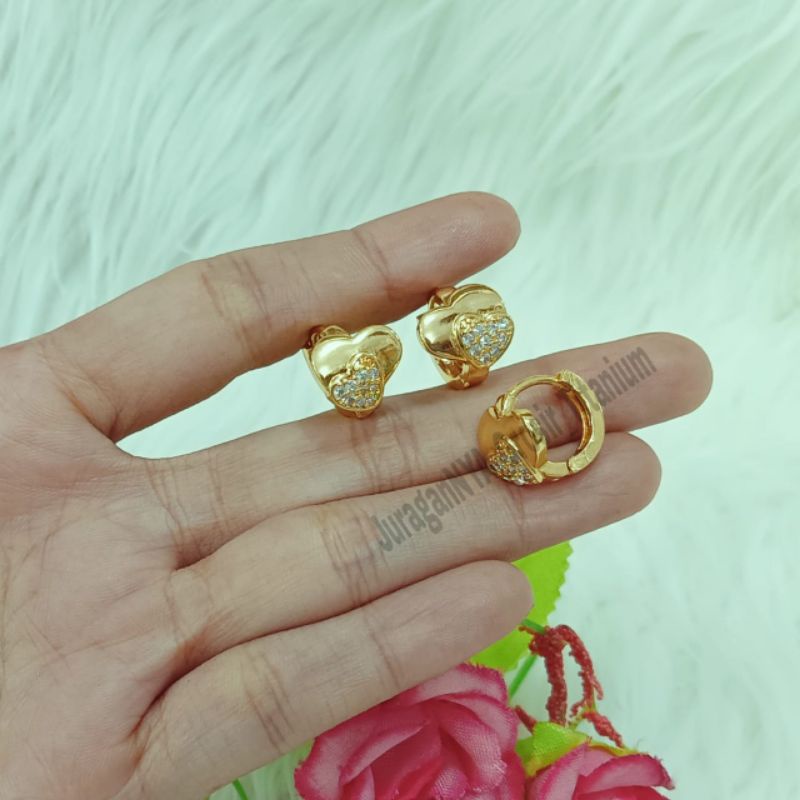 Titanium Anting Jepit Full Mata Elegant Super Cantik Anti Karat