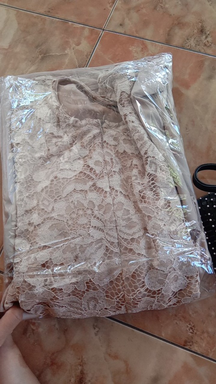 Maura Couple - Sania Ruffle Batik Couple Ori Ndoro Jowi Dnt Garansi Termurah Shopee - Sarwendah