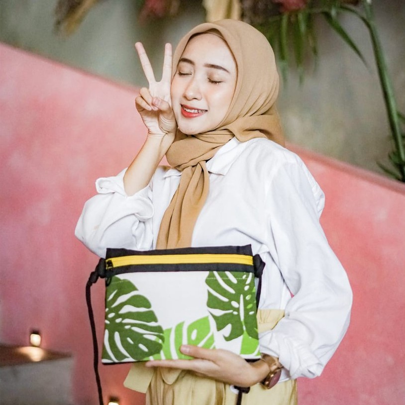 SLING BAG SACOCHE MONSTERA HIJAU // taskanvasbdg - tas selempang wanita motif - tas pouch cewek lucu