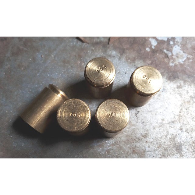 Batu timbang 100 gram kuningan