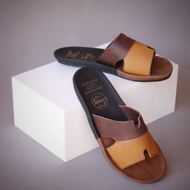 READY STOCK - Sandal Kasual Sandal Jepit Sandal Kulit Sandal Pria Sandal Import Sandal Slop Cevany