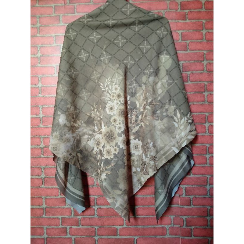 (Preloved) Hijab Voal