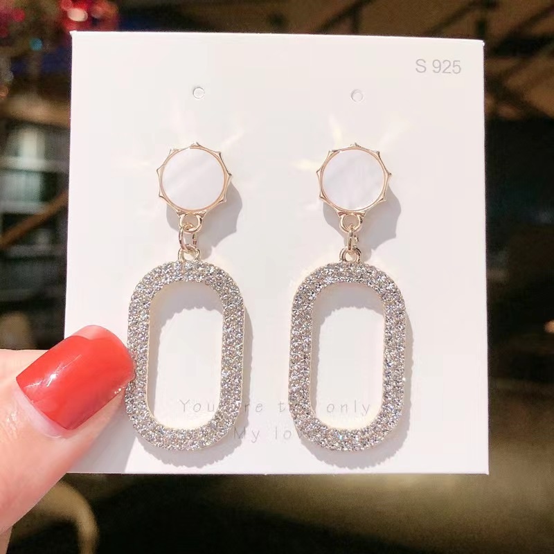 Anting Tusuk Gantung Panjang Desain Geometri Hias Berlian Gaya Jepang / Korea Untuk Wanita