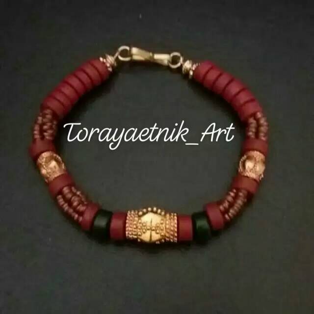 Gelang Manik Toraja