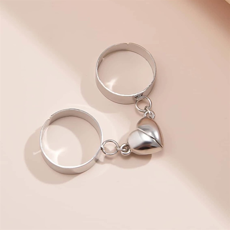 2pcs / set Cincin Magnetik Adjustable Bentuk Hati Untuk Pria Dan Wanita