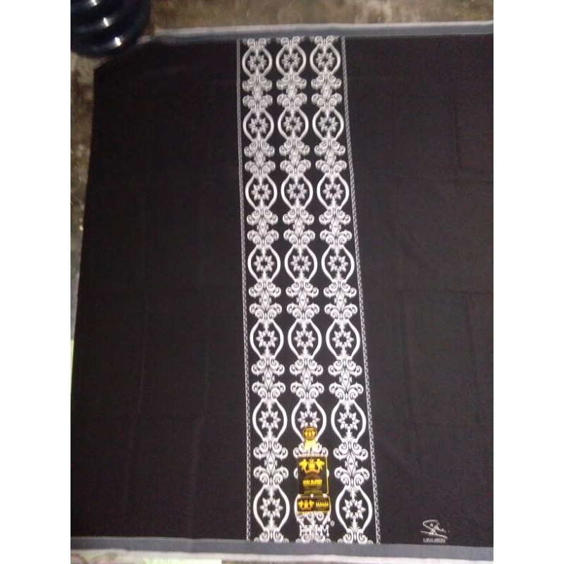 sarung polos hitam HMM tanpa dus