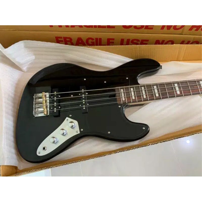 Jual Fender Jazz Bass Black | Shopee Indonesia