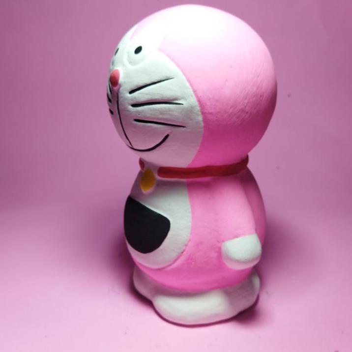 TERLARIS Celengan Tanah Liat/Gypsum Karakter Doraemon Besar /Celengan TARGET/UNIK/LUCU/VIRAL/TRADISI