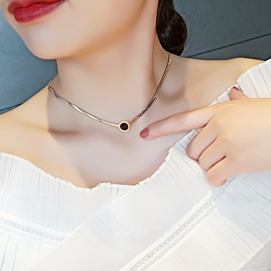 AZ053 Kalung Korea Wanita Titanium Model Terbaru 2021 Wanita Kalung Titanium Asli Gepeng Liontin Model