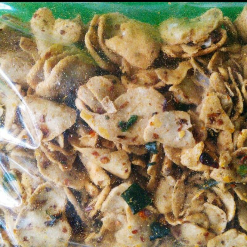 

Basreng pedas/baso goreng rasa daun jeruk jagara kawali ciamis1kg