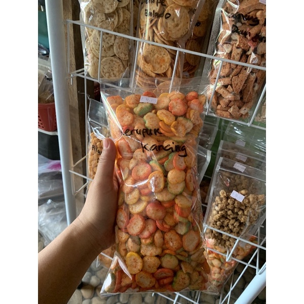 

Kerupuk Kancing