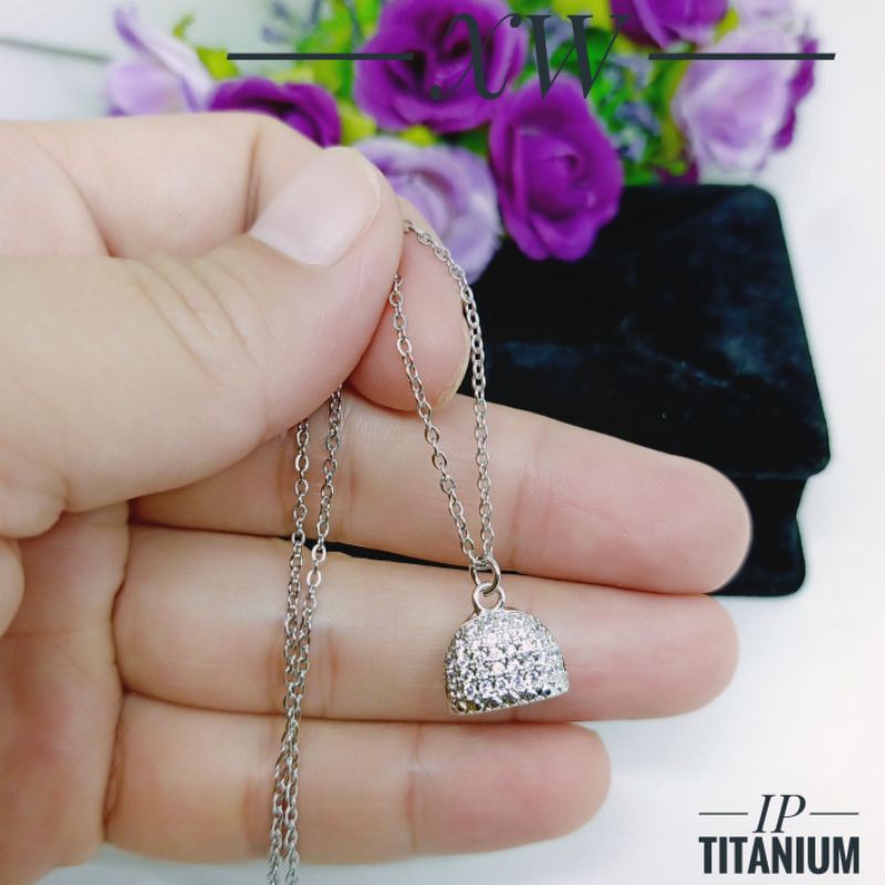 Kalung titanium