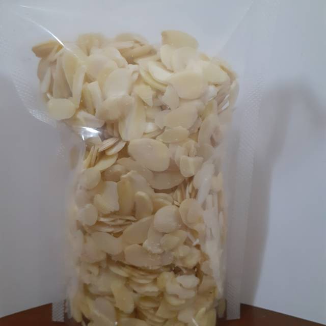 

almond slice blue diamond 500 gr. best seller