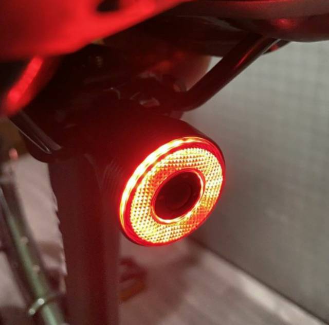 Lampu belakang sepeda smart tail light ROCKBROSS