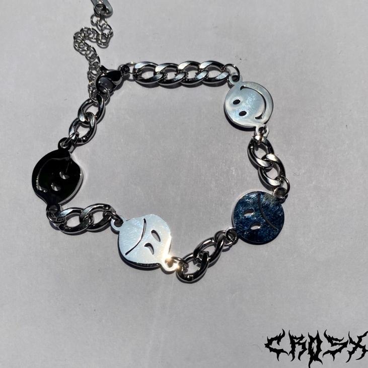Sekarang Murah SMILE BRACELET / SMILEY AND SAD BRACELET / SMILEY AND CRY BRACELET / GELANG RANTAI SI