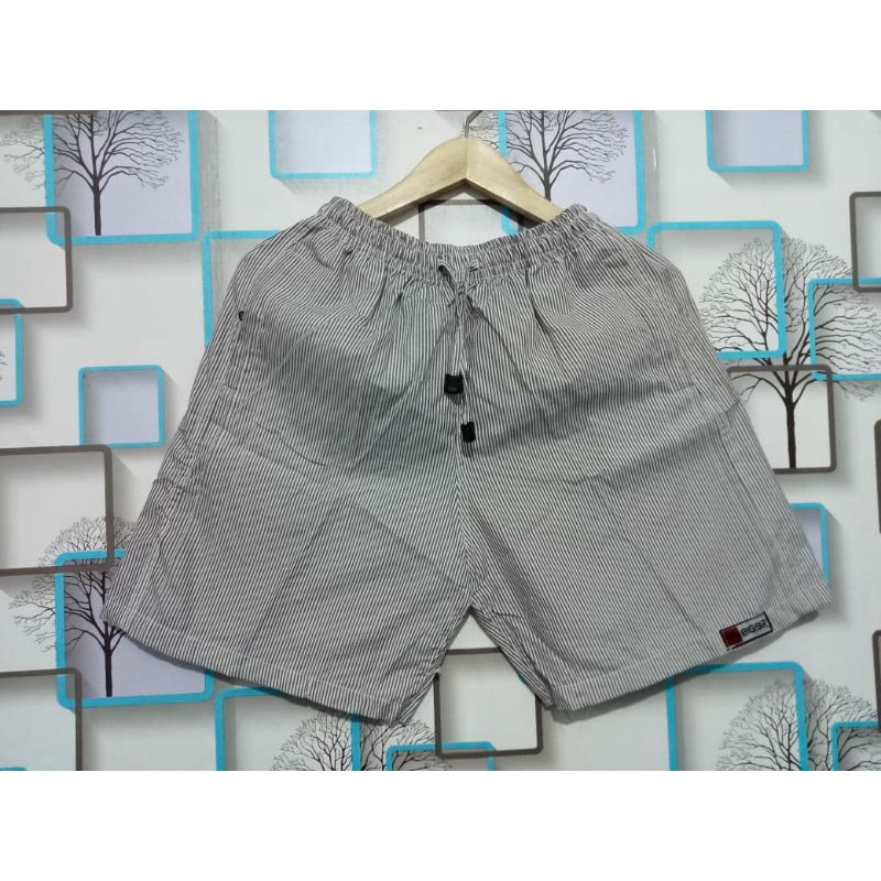 Celana Pendek Katun Pria/Wanita Salur  Dewasa Selutut