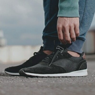 VICTORY BLACK |ManNeedMe x FSTP| Sepatu Sneakers Pria Running Shoes