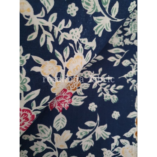 KAIN KATUN MOTIF BUNGA BATIK