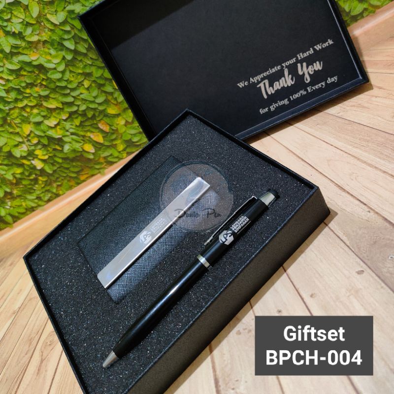 

ATH Giftset Custom Profesional Pen + Card Holder, Hampers Eksklusif, Hadiah Eksekutif, Seminar Kit
