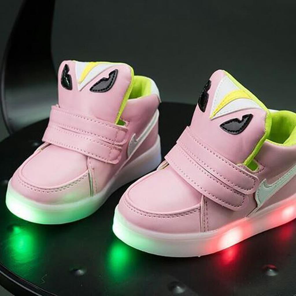 Sepatu Anak Little Monster Pink Circle LED 
Sepatu anak Pink Fendi