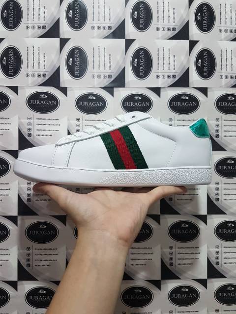 Gucci Ace Embroidered Sneakers &quot;Bee&quot;