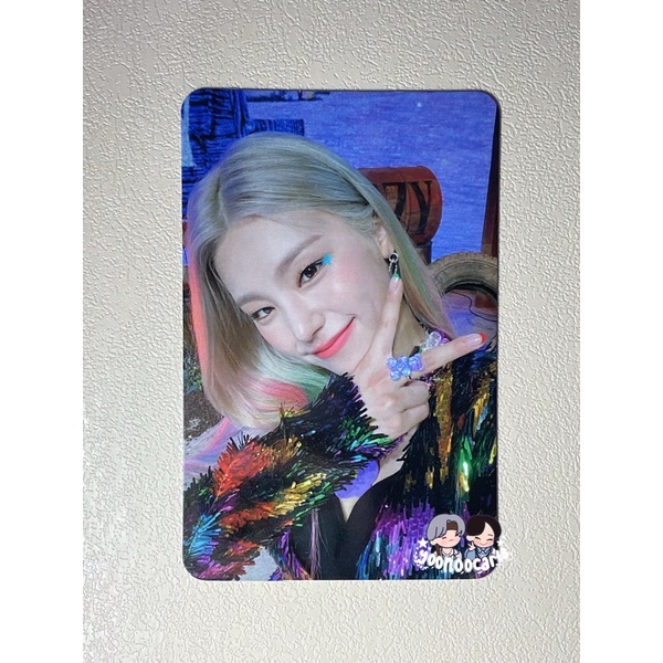 [BACA DESKRIPSI, READY STOCK] BENEFIT BENE PHOTOCARD PC Withfans ITZY Yeji Not Shy