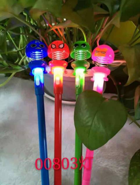 

Pulpen Gel Emoji Mantul Dan Karakter Superhero Bulpen Spring Doll
