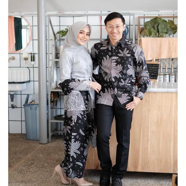 Batik Couple Kebaya Brokat Tile + Selendang Nuna Silver