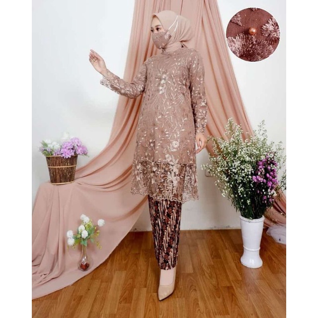 KEBAYA ORIGINAL//TUNIK PADANG//By Balli kebaya