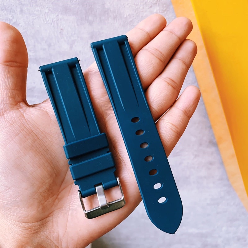 Strap tali jam tangan Universal lug 22mm 24mm rubber pria aksesoris apple watch iwatch series 1 4 6 7 Se 41mm 45mm 44mm samsung galaxy watch 46mm silcone