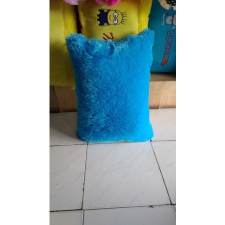 bantal doraemon