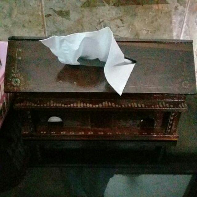 Box Tisu Kayu Jati Bentuk Rumah - 30x14x14 Cm