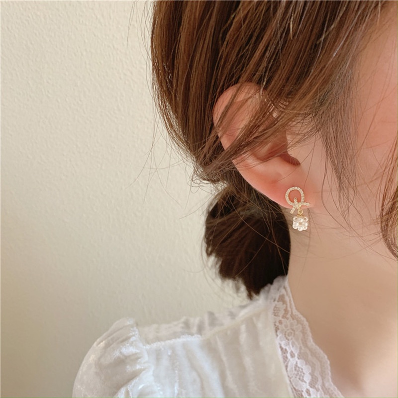 Berlian Mutiara Liontin Anting Baja Titanium Salib Anting Mutiara Retensi Warna Anting Anti Karat Gadis Hadiah Grosir