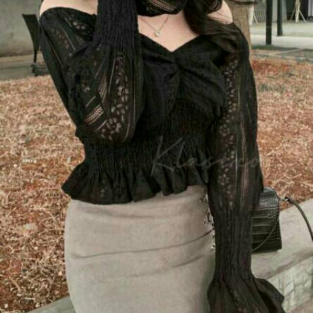Bella Top | Atasan Blouse Renda Putih & Hitam | Crop Top Lace Brukat | Casual Korea Top