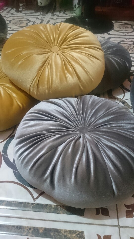 Ready Stok Bantal Sofa Bulat Labu Glossy Pillow Round