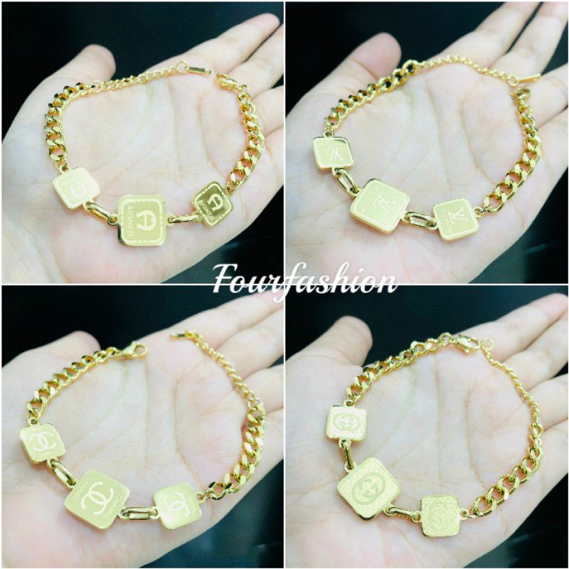 Fourfashion Gelang Tangan Titanium Motif Plat Kotak 3 Rantai Premium Lapis Emas AK011