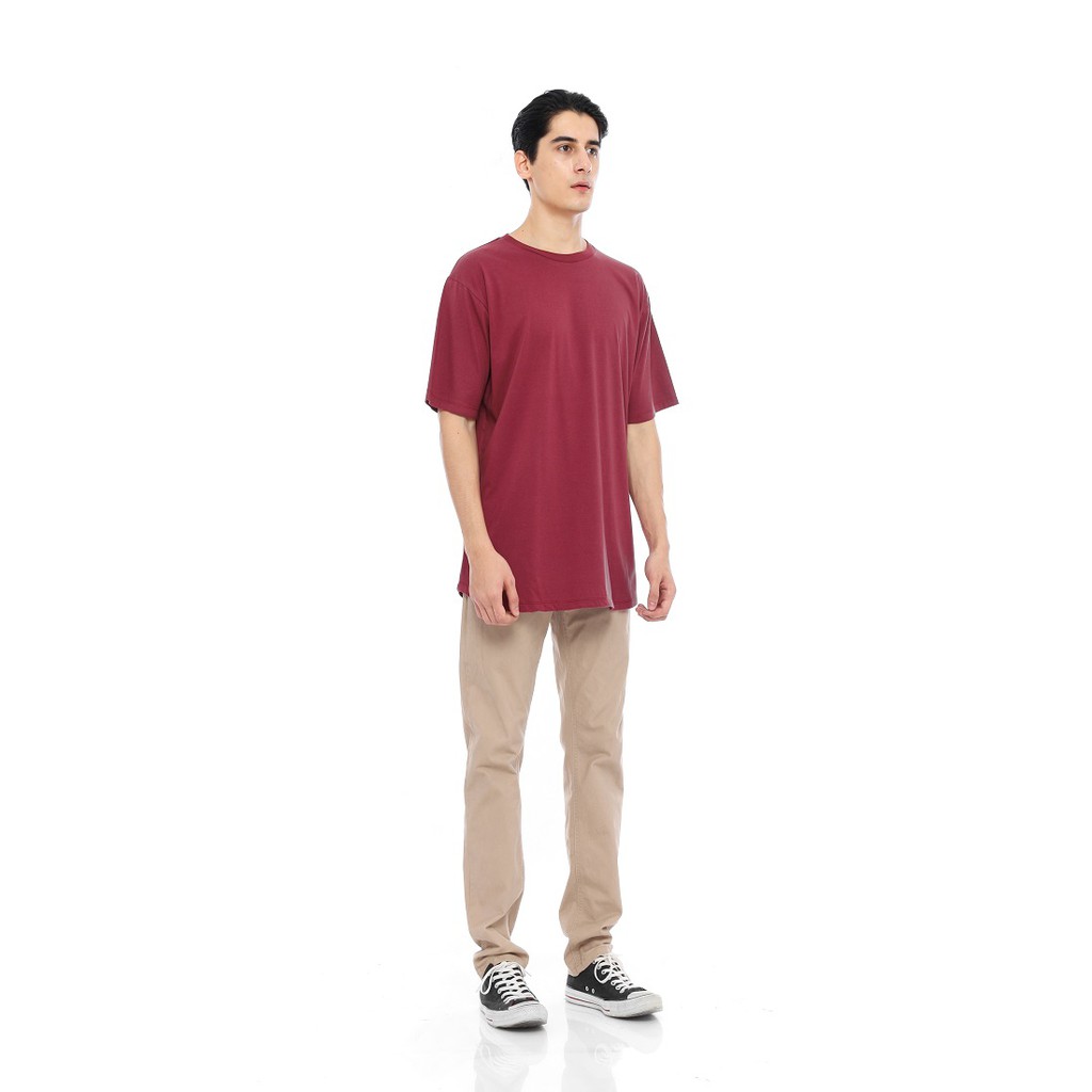 Dyllco T-Shirt Crewneck Maroon - Kaos Polos Maroon