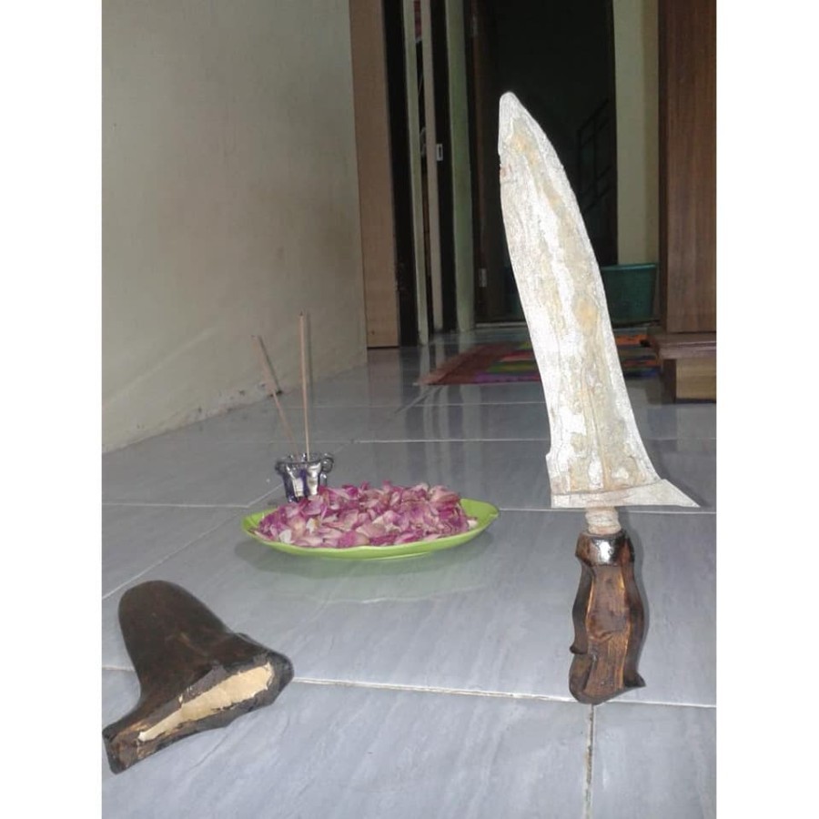 Keris Bethok Sepuh Meteorit Original Kampung