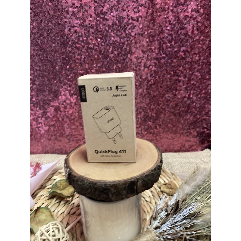 uneed quickplug wall charger quick charger 3.0 maxx 18 watt