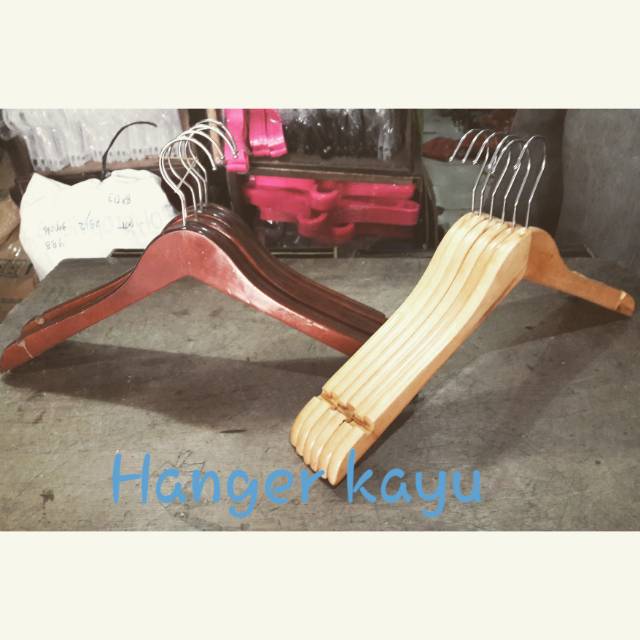 Hanger kayu DEWASA (ISI 6 PCS)