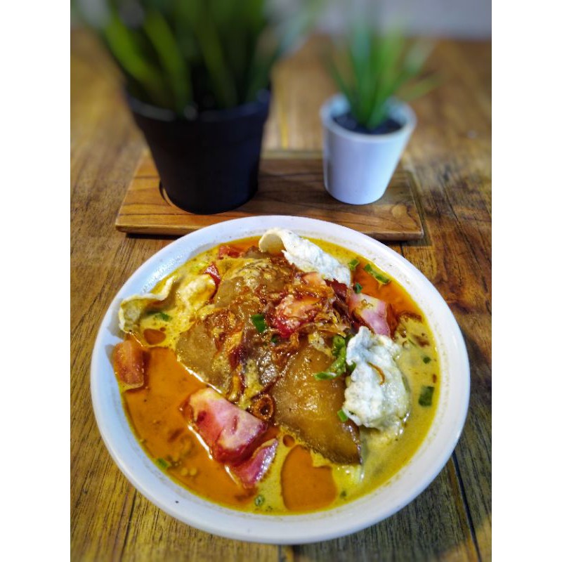 

Soto Kaki Sapi khas Soto Haji Irwan
