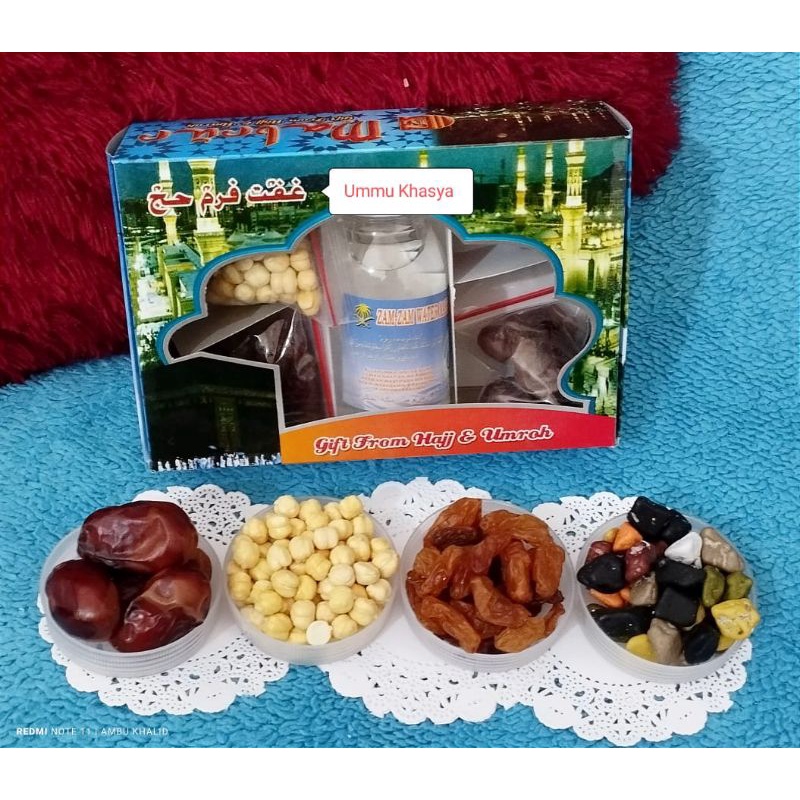 

Paket Gift Box Oleh2 Haji & Umroh 5 in 1
